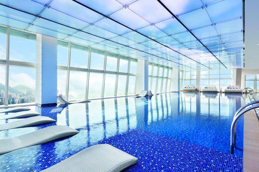 The Ritz-carlton,